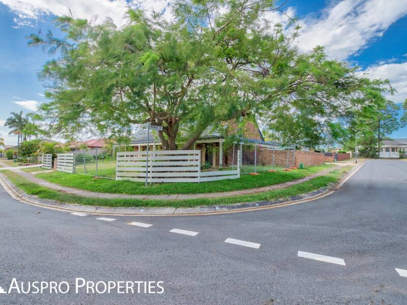 26 Parnassus St, Robertson, QLD 4109 Australia