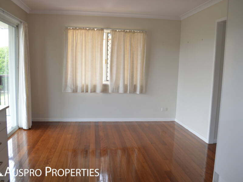 37 Cresthaven Drive, Mansfield, QLD 4122 Australia