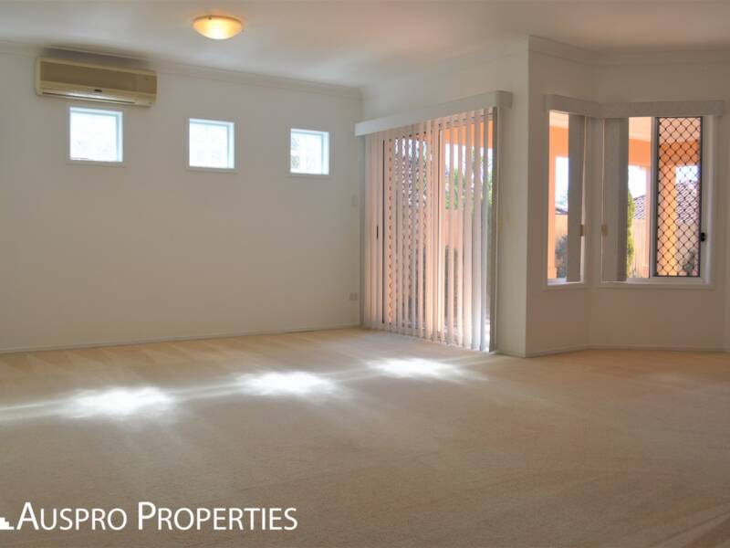 12 Sungold Place, Runcorn, QLD 4113 Australia