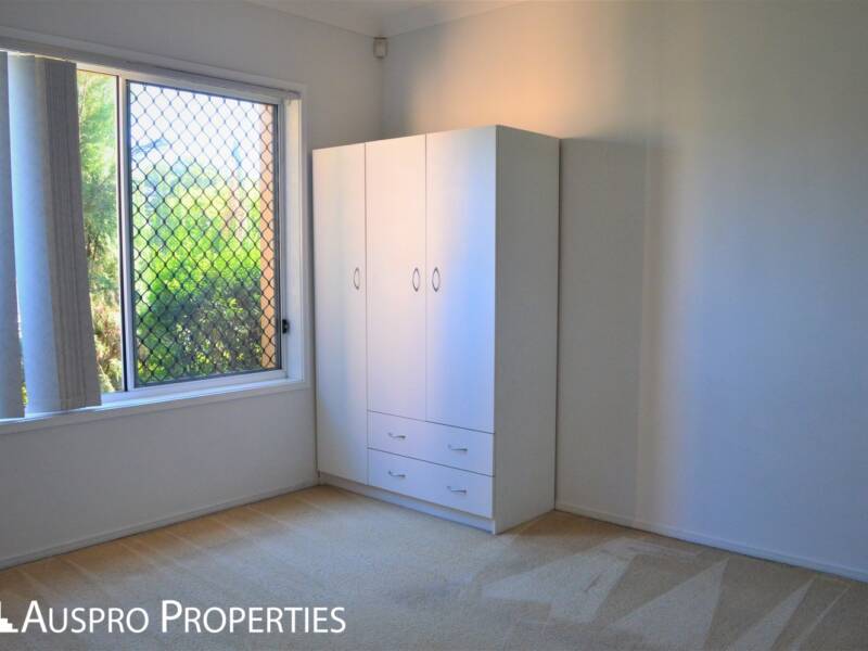 12 Sungold Place, Runcorn, QLD 4113 Australia