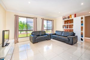 8 Kurru Street, Eight Mile Plains, QLD 4113