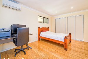 8 Kurru Street, Eight Mile Plains, QLD 4113