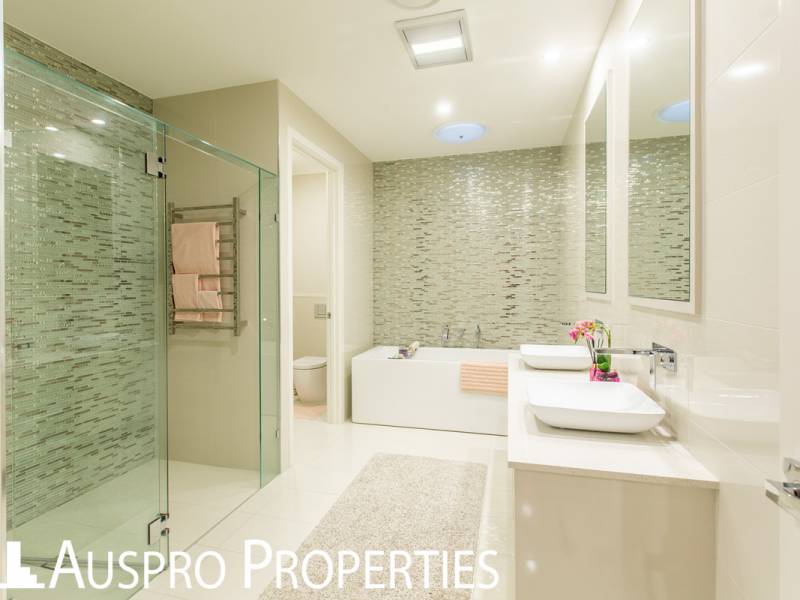 27 Elderbury Pl , Stretton, QLD 4116 Australia