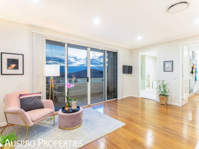 27 Elderbury Pl , Stretton, QLD 4116 Australia