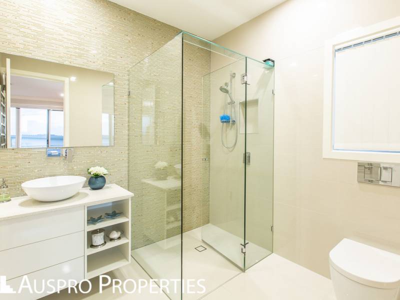 27 Elderbury Pl , Stretton, QLD 4116 Australia