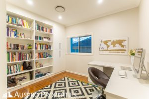 27 Elderbury Pl , Stretton, QLD 4116 Australia