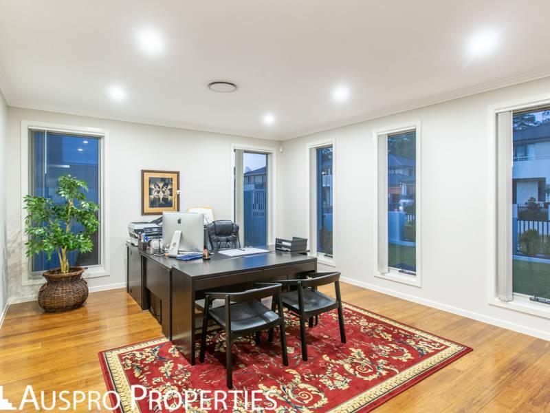 27 Elderbury Pl , Stretton, QLD 4116 Australia