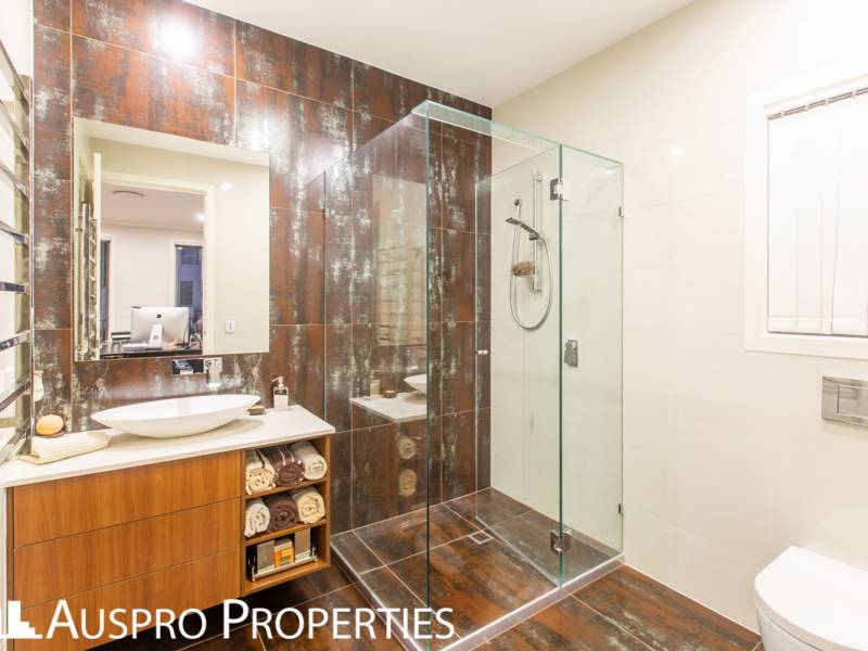 27 Elderbury Pl , Stretton, QLD 4116 Australia