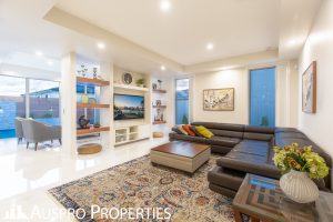 27 Elderbury Pl , Stretton, QLD 4116 Australia