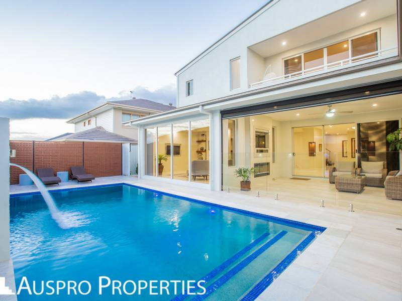27 Elderbury Pl , Stretton, QLD 4116 Australia