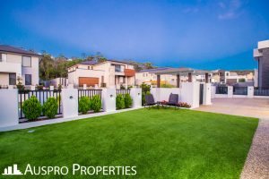 27 Elderbury Pl , Stretton, QLD 4116 Australia