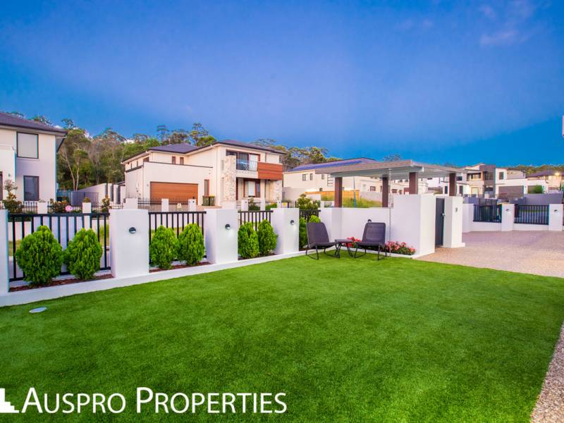 27 Elderbury Pl , Stretton, QLD 4116 Australia