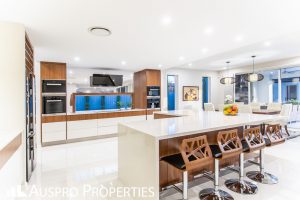 27 Elderbury Pl , Stretton, QLD 4116 Australia