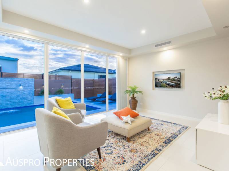 27 Elderbury Pl , Stretton, QLD 4116 Australia