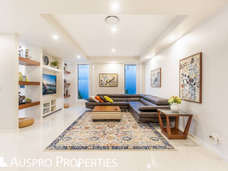 27 Elderbury Pl , Stretton, QLD 4116 Australia