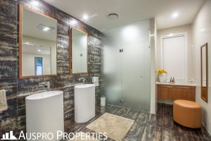 27 Elderbury Pl , Stretton, QLD 4116 Australia