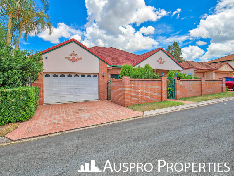 9 Magnolia Grove, Robertson, QLD 4109 Australia