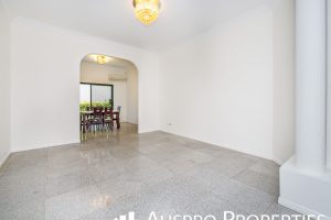 9 Magnolia Grove, Robertson, QLD 4109 Australia