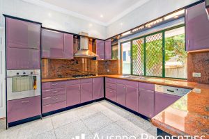 9 Magnolia Grove, Robertson, QLD 4109 Australia