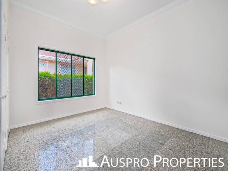 9 Magnolia Grove, Robertson, QLD 4109 Australia