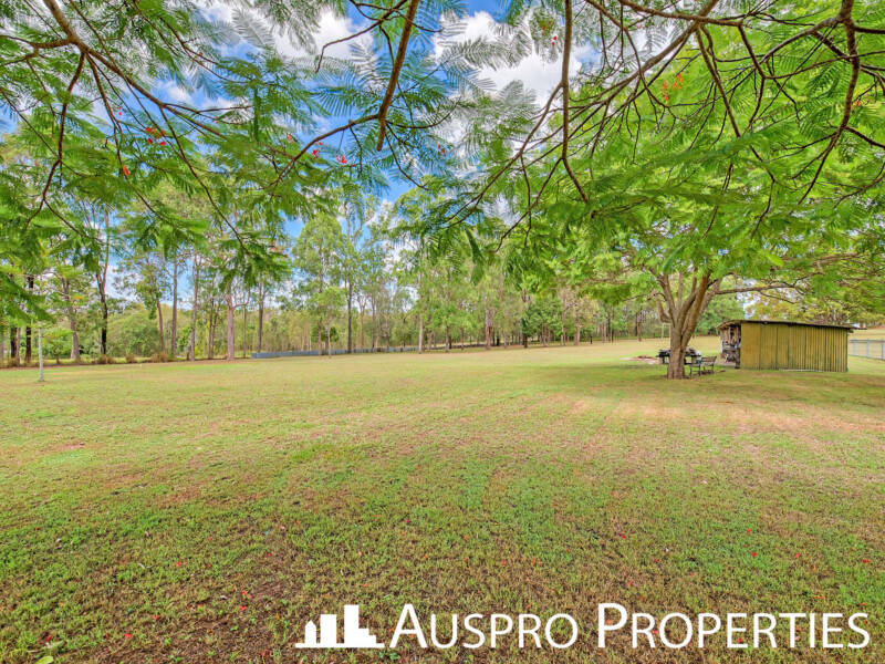 27 Park Ridge Rd, Park Ridge, QLD 4125 Australia