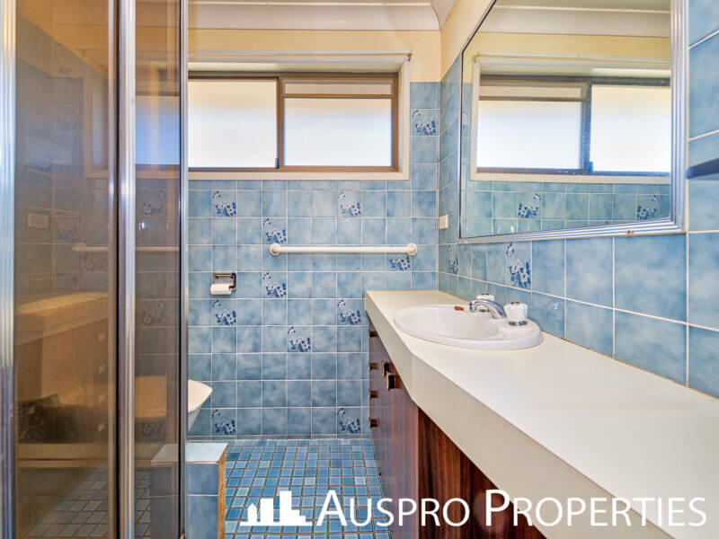 6 Chalton St, Eight Mile Plains, QLD 4113 Australia