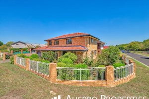 6 Chalton St, Eight Mile Plains, QLD 4113 Australia