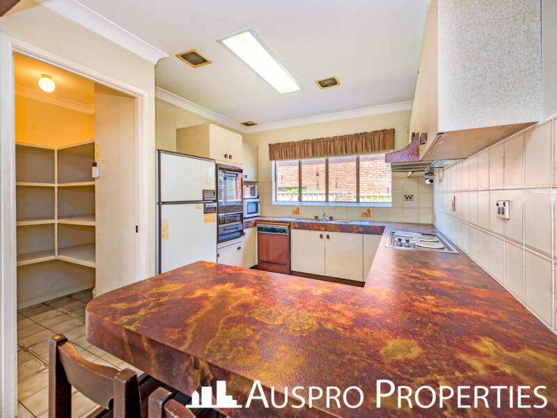 6 Chalton St, Eight Mile Plains, QLD 4113 Australia