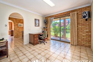6 Chalton St, Eight Mile Plains, QLD 4113 Australia