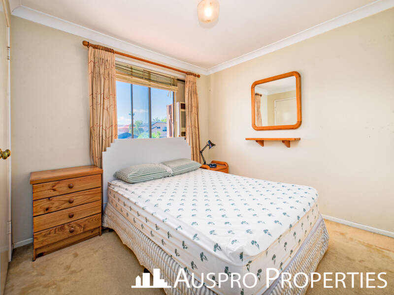 6 Chalton St, Eight Mile Plains, QLD 4113 Australia