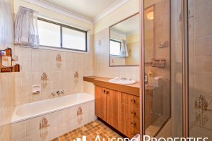 6 Chalton St, Eight Mile Plains, QLD 4113 Australia