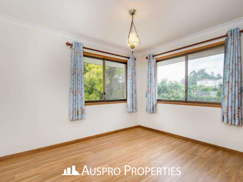 9 Karalee St, Sunnybank, QLD 4109 Australia