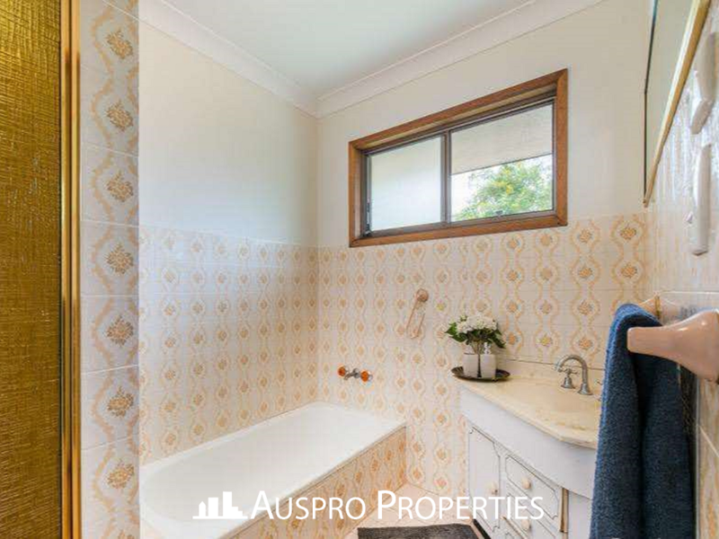 9 Karalee St, Sunnybank, QLD 4109 Australia