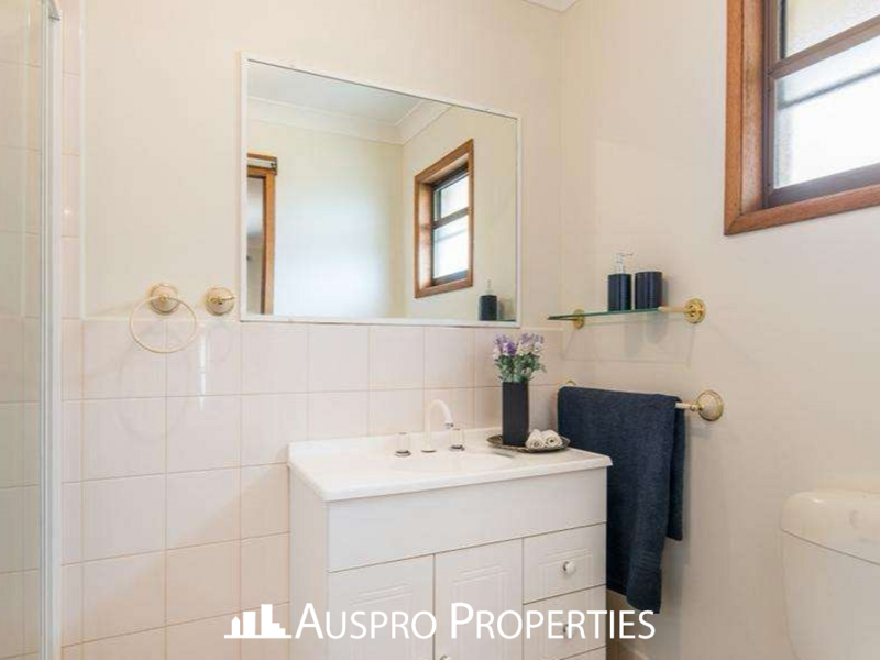 9 Karalee St, Sunnybank, QLD 4109 Australia
