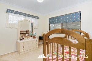 398 Warrigal Rd, Eight Mile Plains, QLD 4113 Australia