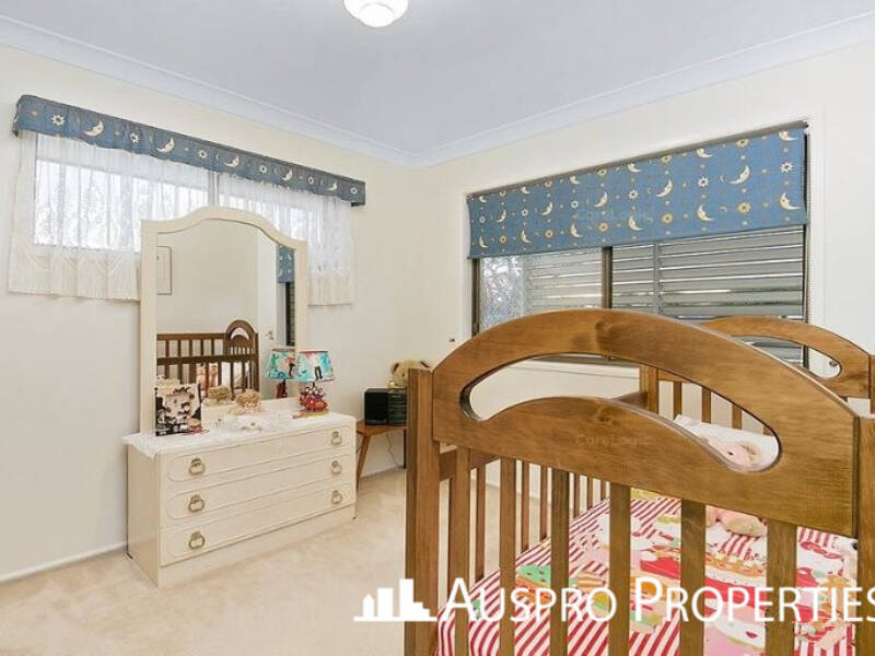 398 Warrigal Rd, Eight Mile Plains, QLD 4113 Australia