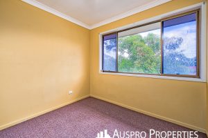 14 Estoril, Robertson, QLD 4109 Australia