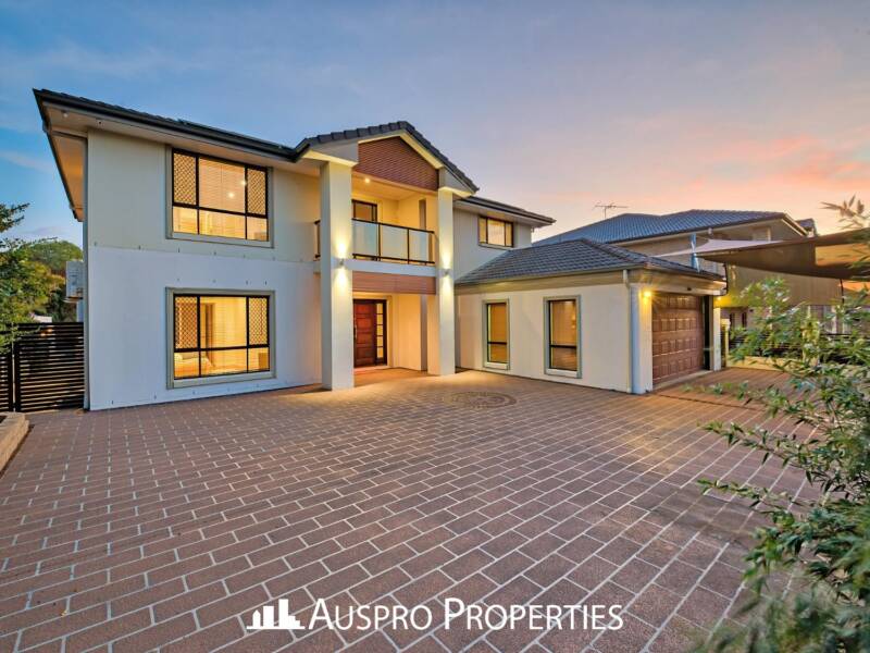 79 White Cedar Cct, Stretton, QLD 4116 Australia