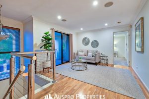 79 White Cedar Cct, Stretton, QLD 4116 Australia