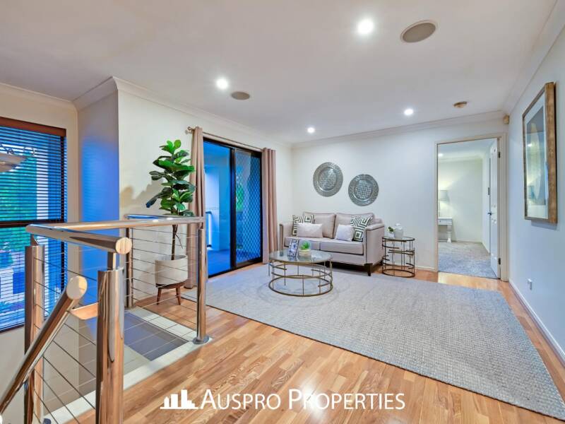 79 White Cedar Cct, Stretton, QLD 4116 Australia