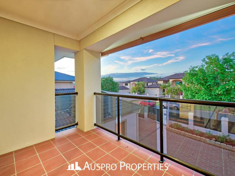79 White Cedar Cct, Stretton, QLD 4116 Australia