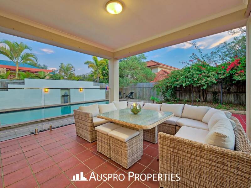 79 White Cedar Cct, Stretton, QLD 4116 Australia