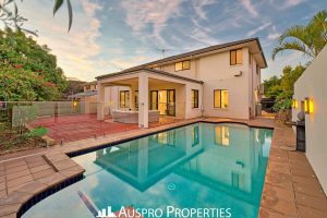79 White Cedar Cct, Stretton, QLD 4116 Australia