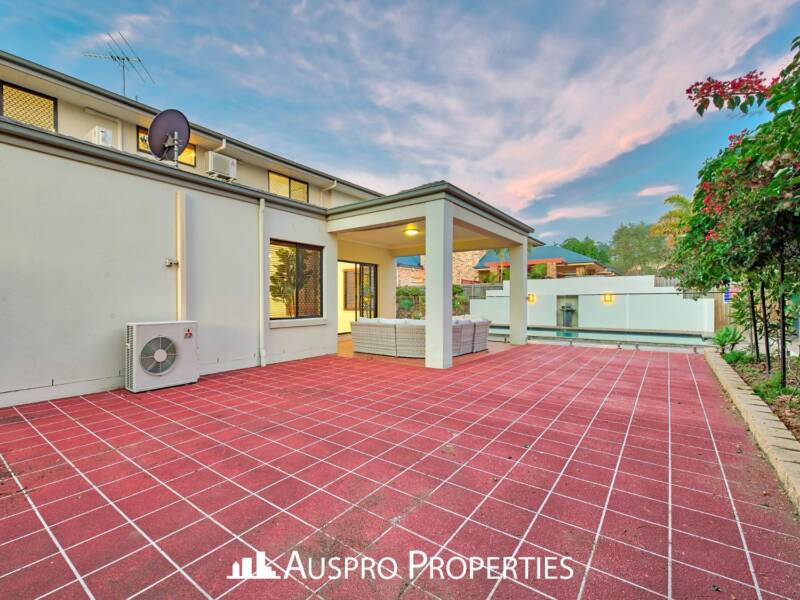 79 White Cedar Cct, Stretton, QLD 4116 Australia