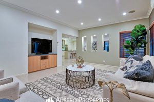 79 White Cedar Cct, Stretton, QLD 4116 Australia
