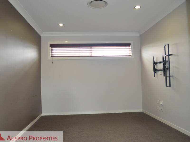 37 Parkgrove St, Birkdale, QLD 4159 Australia