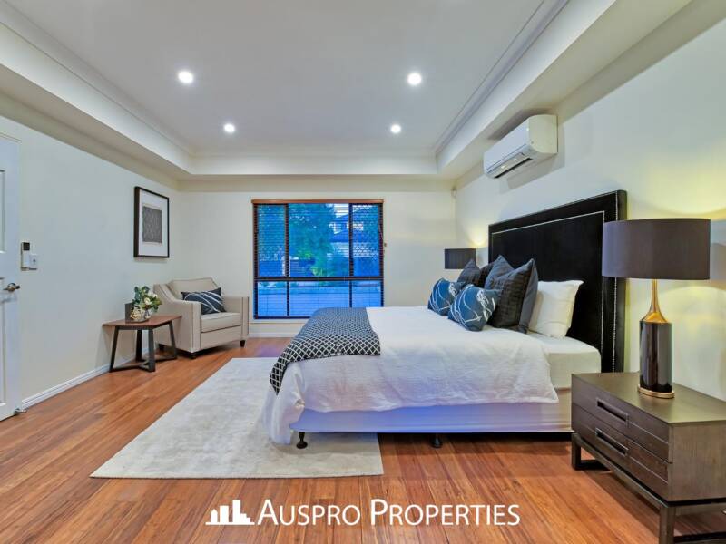 79 White Cedar Cct, Stretton, QLD 4116 Australia