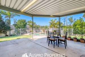 13 Lindstrom Court, Runcorn, QLD 4113 Australia