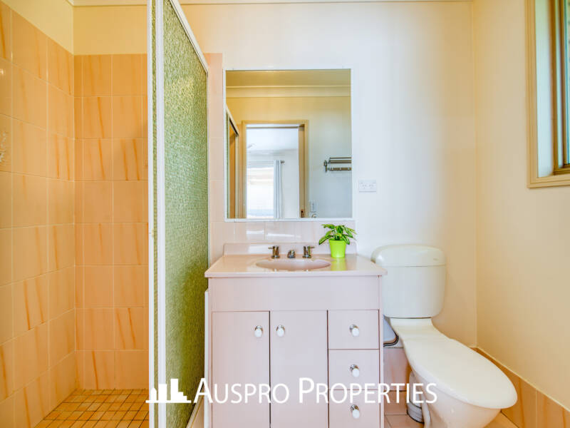 13 Lindstrom Court, Runcorn, QLD 4113 Australia