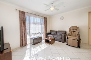 13 Lindstrom Court, Runcorn, QLD 4113 Australia